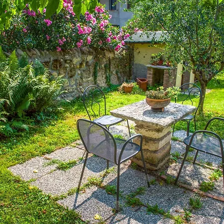 Veronauptoyou Apartmán *