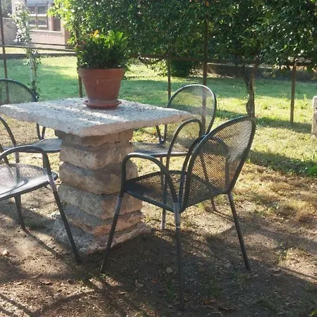 Veronauptoyou Apartmán *